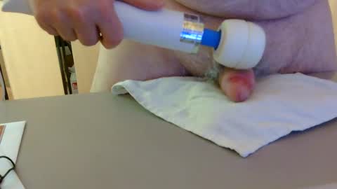 Snapshot of testechat chatting on July 28, 7:39 pm Test the Chat online show from July 28, 7:39 pm