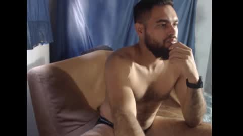 Snapshot of tevezbien chatting on October 21, 12:39 pm Yeffrith online show from October 21, 12:39 pm