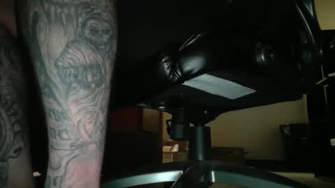 Snapshot of texasmade6303 chatting on February 26, 12:15 pm texasmade6303 online show from February 26, 12:15 pm