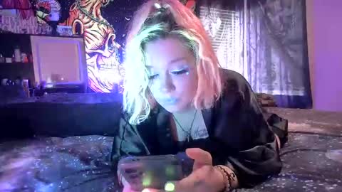 Snapshot of texaspregogrllll chatting on October 16, 6:53 pm TEXASGIRLLLL online show from October 16, 6:53 pm