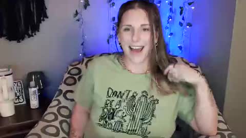 Snapshot of texasprincessk chatting on November 16, 3:45 am texasprincessk online show from November 16, 3:45 am