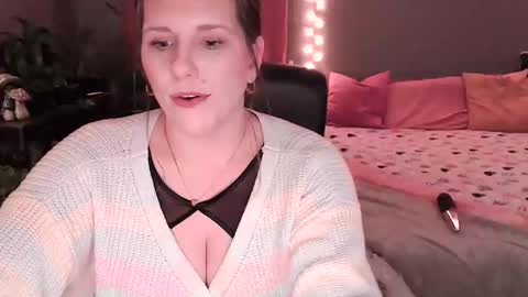 Snapshot of texasprincessk chatting on March 6, 5:37 am texasprincessk online show from March 6, 5:37 am