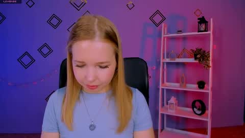 teya_starling online show from April 26, 7:39 am