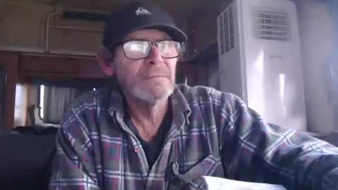 Snapshot of tezzar1 chatting on July 11, 5:43 am tezzar1 online show from July 11, 5:43 am