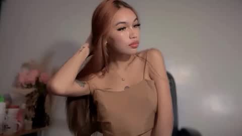 Snapshot of tgirl_luna69 chatting on February 23, 10:40 pm Luna online show from February 23, 10:40 pm