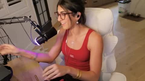 Snapshot of tgirltoesx chatting on May 23, 5:56 am babygirlmami online show from May 23, 5:56 am