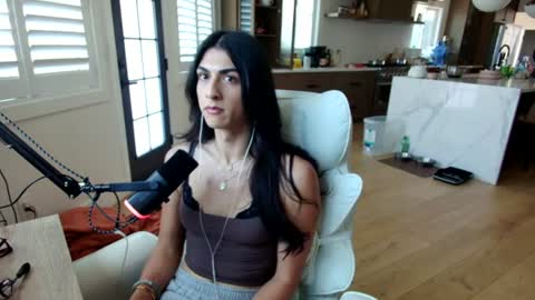 Snapshot of tgirltoesx chatting on June 28, 7:20 pm babygirlmami online show from June 28, 7:20 pm