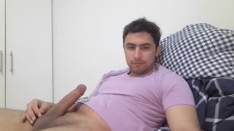 Snapshot of thaiguy666 chatting on December 15, 12:51 am ThaiGuy online show from December 15, 12:51 am