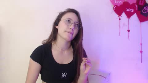 Snapshot of thalia_anderson chatting on December 14, 11:15 am Thalia Anderson online show from December 14, 11:15 am