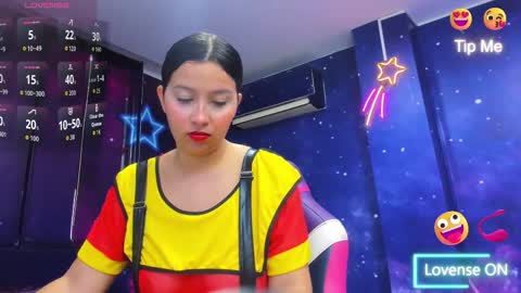 Snapshot of thaliaa_bdsm chatting on October 18, 1:01 pm Thalia online show from October 18, 1:01 pm