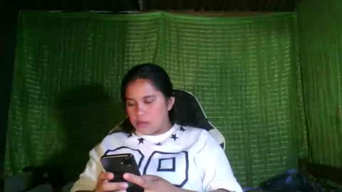 Snapshot of thalie_mae chatting on January 12, 12:43 pm Mae online show from January 12, 12:43 pm