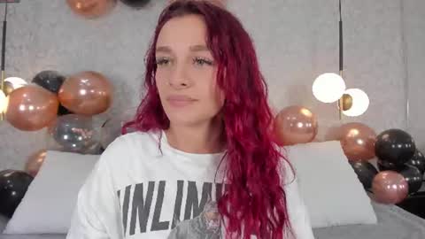 Snapshot of thalira_angels chatting on June 30, 5:36 pm THALIRA ANGELS online show from June 30, 5:36 pm