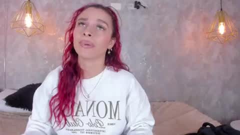 Snapshot of thalira_angels chatting on July 14, 3:07 pm THALIRA ANGELS online show from July 14, 3:07 pm