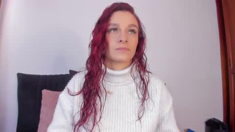 Snapshot of thalira_angels chatting on July 23, 2:59 pm THALIRA ANGELS online show from July 23, 2:59 pm