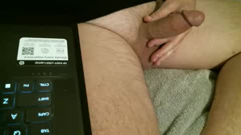 Snapshot of thameslee chatting on February 10, 11:09 pm Thames online show from February 10, 11:09 pm