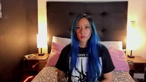 Snapshot of thamyjade chatting on February 12, 2:50 am Thamy online show from February 12, 2:50 am