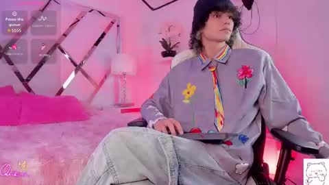 Snapshot of thanier_18 chatting on July 5, 3:13 am thanier_18 online show from July 5, 3:13 am