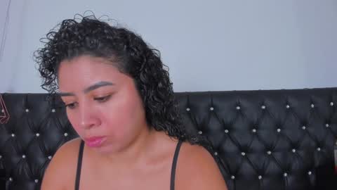 thara webstter online show from February 1, 11:43 am