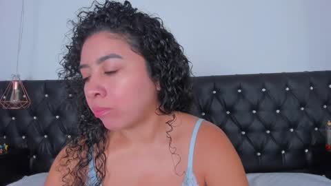 thara webstter online show from February 6, 11:32 am