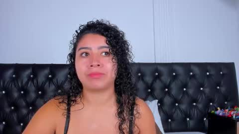 thara webstter online show from October 27, 11:58 am