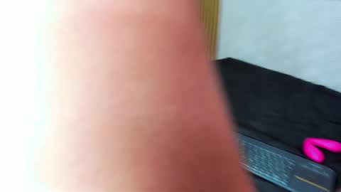 Snapshot of that_temptation chatting on December 10, 9:43 pm that_temptation online show from December 10, 9:43 pm