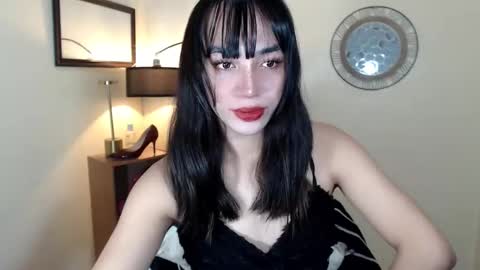 Snapshot of thatslut_deia chatting on September 21, 7:54 am thatslut_deia online show from September 21, 7:54 am