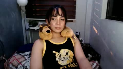 thatslut_deia online show from January 19, 4:33 pm