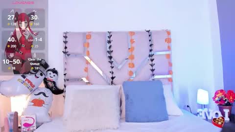 Thayler  online show from October 5, 11:19 am