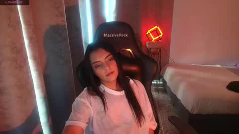 Snapshot of thays_mawakye01 chatting on November 2, 4:31 pm Paola online show from November 2, 4:31 pm