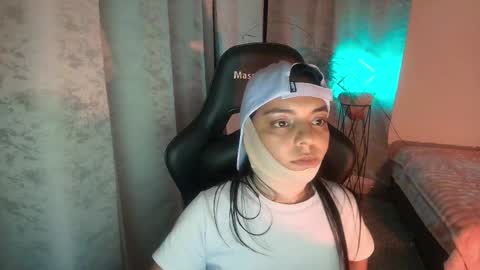 Snapshot of thays_mawakye01 chatting on February 6, 12:59 am Paola online show from February 6, 12:59 am