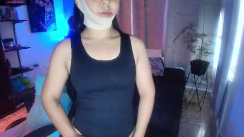 Snapshot of thays_mawakye01 chatting on February 21, 10:22 pm Paola online show from February 21, 10:22 pm