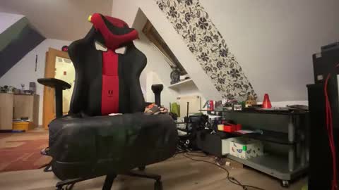 Snapshot of the420duderino chatting on January 6, 4:49 am the420duderino online show from January 6, 4:49 am