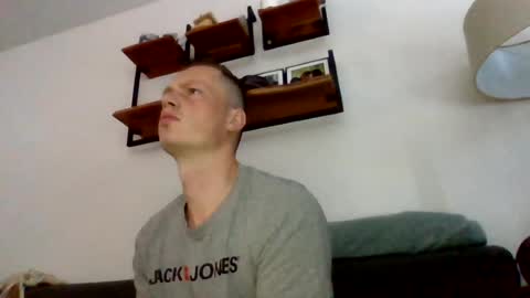 Snapshot of the___rocky200 chatting on July 9, 8:07 am Dennis online show from July 9, 8:07 am