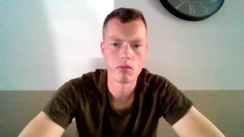 Snapshot of the___rocky200 chatting on July 13, 6:38 am Dennis online show from July 13, 6:38 am