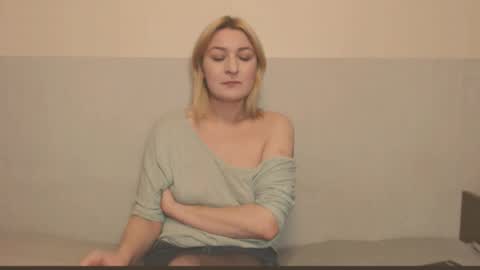 Eva online show from November 4, 11:04 pm