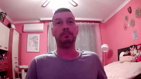 the_bee16 online show from May 29, 7:39 am