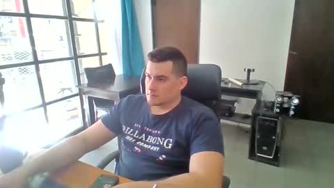 Snapshot of the_dark_knive_ chatting on October 5, 6:17 pm the_dark_knive_ online show from October 5, 6:17 pm