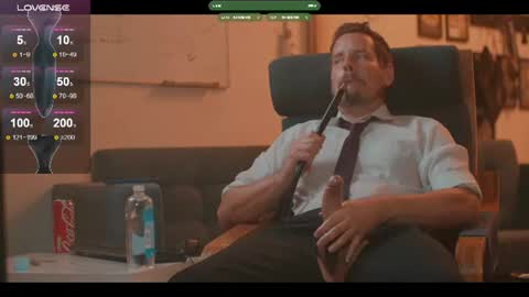 Snapshot of the_dilf chatting on July 1, 3:34 pm The DILF - online show from July 1, 3:34 pm