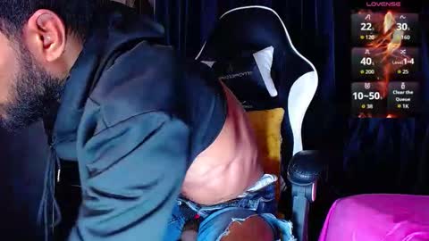 the dog lian online show from February 3, 11:48 am