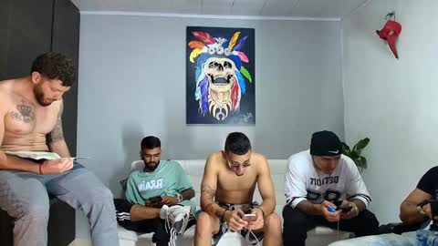 SCOTT  THEO  KAMERON  GENDERSON online show from December 20, 3:47 am