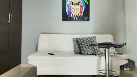 SCOTT  THEO  KAMERON  GENDERSON online show from January 5, 12:31 am