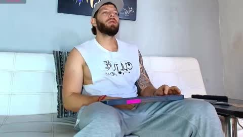 SCOTT  THEO  KAMERON  GENDERSON online show from February 28, 2:09 pm