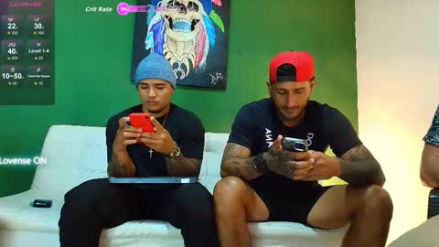 SCOTT  THEO  KAMERON  GENDERSON online show from October 17, 2:26 am