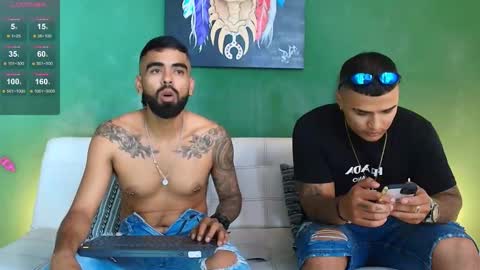 SCOTT  THEO  KAMERON  GENDERSON online show from December 22, 8:28 pm