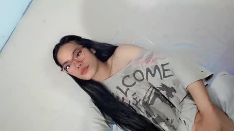 the_horny_bella online show from April 3, 11:52 am