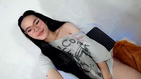 the_horny_bella online show from April 4, 5:21 pm