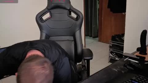 Snapshot of the_king74 chatting on September 30, 8:14 pm the_king74 online show from September 30, 8:14 pm