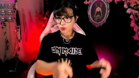 ...  ... online show from April 15, 5:47 am