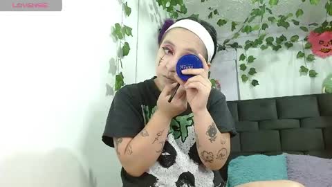 the_lesbian_game online show from May 27, 7:11 pm