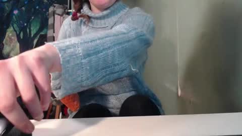 Snapshot of the_prettywondder chatting on January 20, 9:03 am Ekye online show from January 20, 9:03 am